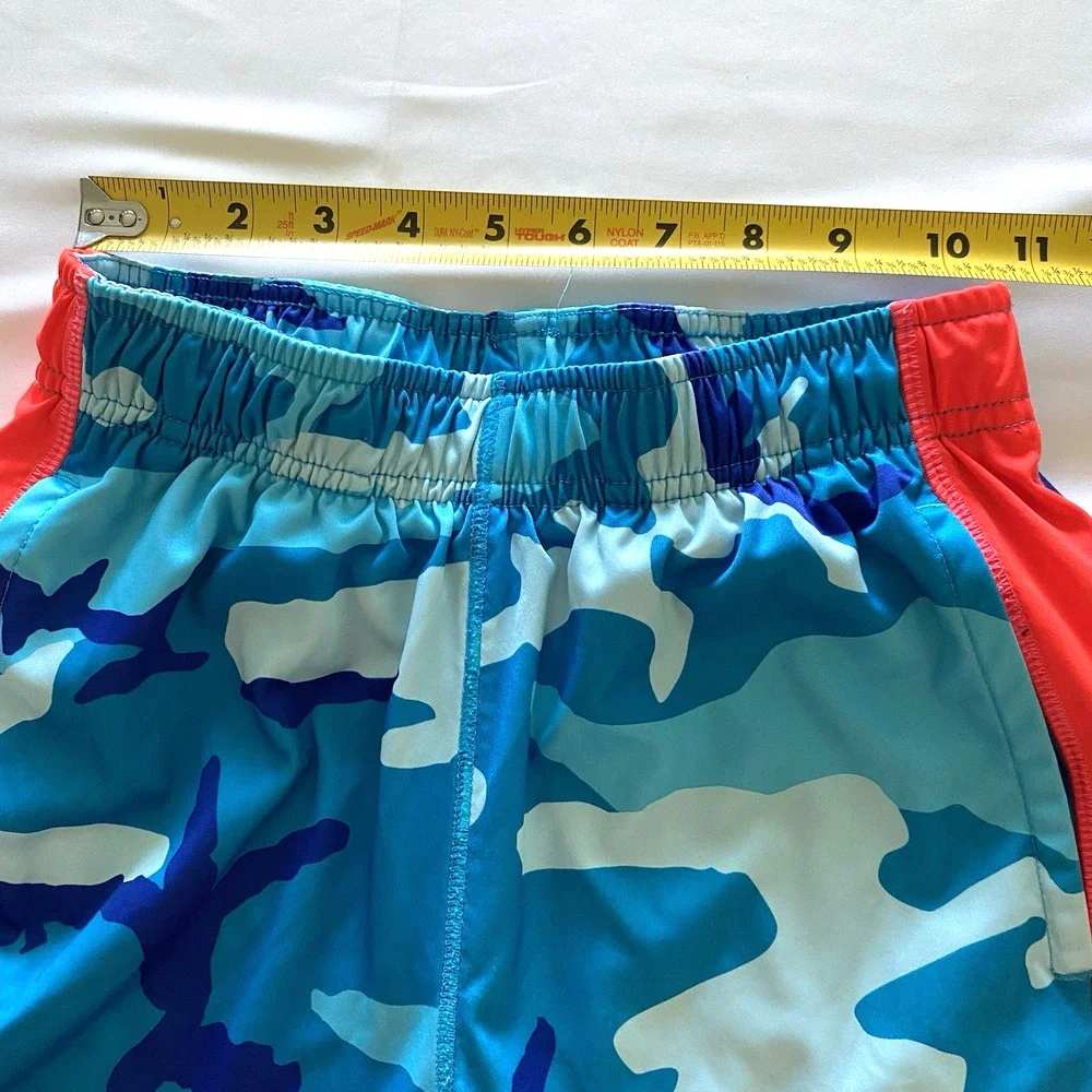 Nike Dri-Fit Boys Size Medium Blue Camo Athletic Shorts With Pockets